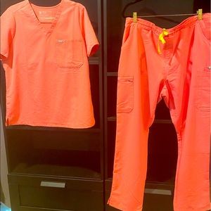 Neon Pink L Catarina and XL Yola